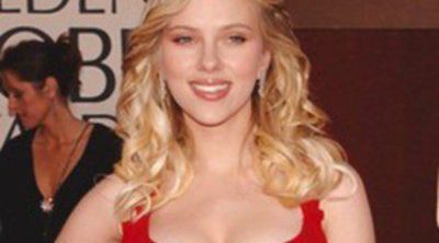 Scarlett Johansson habla sobre sus fotos desnuda: "Se las mandé a Ryan Reynolds hace tres años"