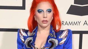 Lady Gaga emociona al público con su espectacular homenaje a David Bowie en los Premios Grammy 2016