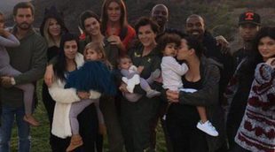 Las Kardashian-Jenner celebran una cena en homenaje por el que sería el 72 cumpleaños de Robert Kardashian
