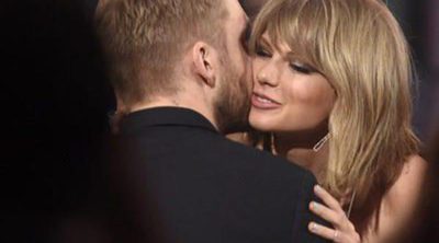 Taylor Swift y Calvin Harris celebran su primer año de amor con una tarta de chocolate