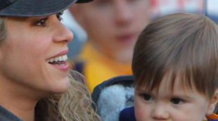 Shakira enseña a tocar la guitarra a su hijo Sasha Piqué: ¿Ha nacido un artista?