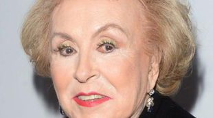 Muere la actriz Doris Roberts, estrella de 'Everybody Loves Raymond' a los 90 años