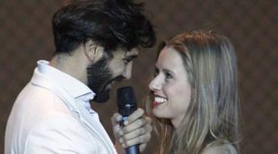 Álex García, el mejor fan de Manuela Vellés en un concierto: ¿y Verónica Echegui?