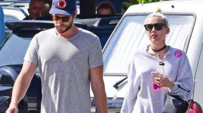 Miley Cyrus y Liam Hemsworth disfrutan de unos días en Australia junto a la familia del actor