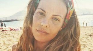 Jessica Bueno estrena temporada de playa dándose un chapuzón en Getxo