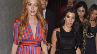 Lindsay Lohan y Kourtney Kardashian disfrutan juntas de la noche londinense