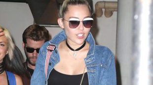 Miley Cyrus luce un tatuaje que guarda relación con un producto australiano