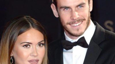 La novia de Gareth Bale, Emma Rhys-Jones, presume de anillo de compromiso por Ibiza