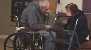 Una pareja de ancianos: obligada a separarse tras 62 años juntos