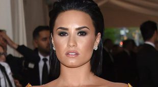 Demi Lovato presume de nuevo tatuaje: dos rosas estrelazadas con la palabra 'Stay'