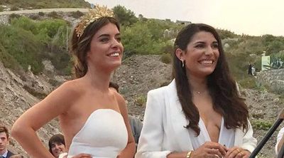 Dulceida y su novia Alba se han dado el 'sí, quiero' en una romántica boda frente al mar