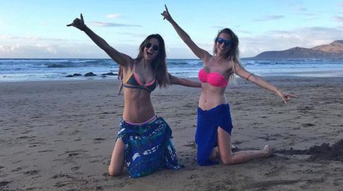 Dos estrellas canarias: Kira Miró y Ariadne Artiles lucen cuerpazo en la playa