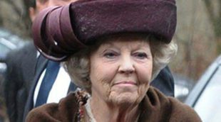 Beatriz de Holanda retoma muy cabizbaja su agenda oficial tras el accidente del Príncipe Friso
