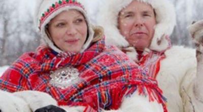 Los Príncipes Alberto y Charlene de Mónaco pasean en trineo por Laponia