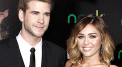 Miley Cyrus desmiente los rumores de su compromiso de boda con Liam Hemsworth