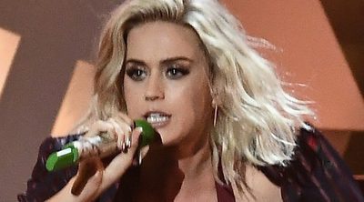 Katy Perry deslumbra con su actuación en los Brit Awards 2017