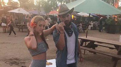 Taylor Lautner y Billie Lourd, dos enamorados en un festival de country