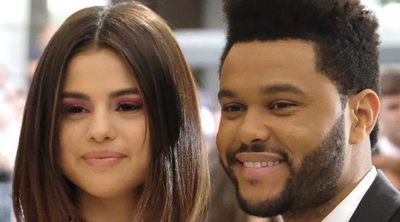 Selena Gomez, más enamorada que nunca, se lleva a toda su familia a un concierto de The Weeknd