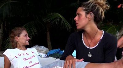 Alba Carrillo y Laura Matamoros comparten confidencias después de hacer las paces en 'Supervivientes 2017'