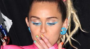Miley Cyrus, Robert Pattinson o Lady Gaga entre los famosos internacionales viciados al tabaco