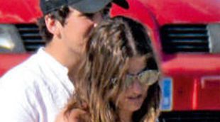 Arrumacos y mucha complicidad: Las divertidas vacaciones de Froilán con su novia en Ibiza