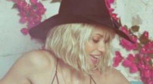 Shakira derrocha sensualidad en el videoclip de 'Addicted to you'