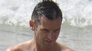 Iñaki Urdangarin, pillado cambiándose el bañador en la playa de Bidart