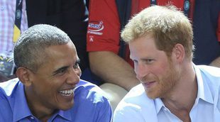 El Príncipe Harry le preguntó a Barack Obama si prefiere a Khloe o a Kim Kardashian