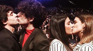 Los Javis protagonizan un beso viral junto a Dulceida y Alba Paul Ferrer en los Premios Gaudí 2018