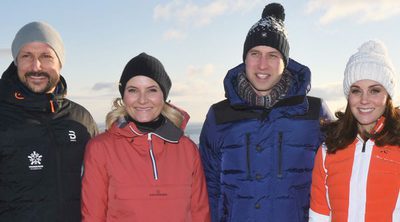Los Duques de Cambridge disfrutan de la nieve en su último día en Noruega