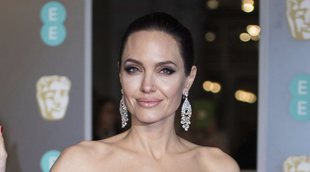 Angelina Jolie, Kate Mara y Salma Hayek tiñen de negro la alfombra roja de los BAFTA 2018 por Time's Up