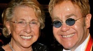 La madre de Elton John le ha dejado sin herencia cambiando el testamento 24 días antes de su muerte