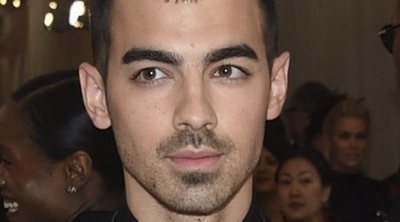 Joe Jonas aclara de quién es el rostro que se ha tatuado en el brazo: "Hay mucha especulación sobre esto"