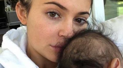 La maternidad hace olvidarse a Kylie Jenner de su faceta influencer