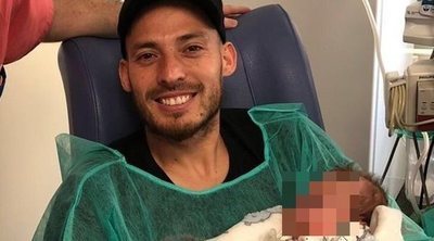 El hijo prematuro de David Silva sale del hospital tras cinco meses ingresado