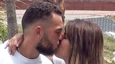 Chabelita Pantoja y Alberto Isla disfrutan de un día romántico entre besos y risas en el Parque de Atracciones