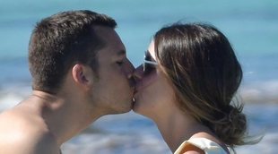 Laura Matamoros y Benji Aparicio disfrutan en Ibiza de sus primeras vacaciones después de ser padres