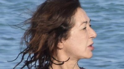 El primer chapuzón de Ana Rosa Quintana en las cristalinas aguas de Formentera