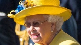 La Reina Isabel reaparece resplandeciente en Edimburgo
