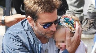Irina Shayk y Bradley Cooper se despiden de Venecia acompañados por su hija Lea