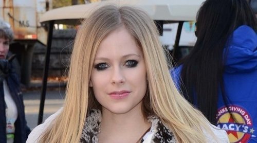 Avril Lavigne anuncia su regreso a la música con 'Head Above Water'