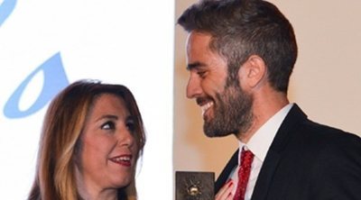 Roberto Leal recoge el premio de 'Embajador de Andalucía' apoyado por su madre