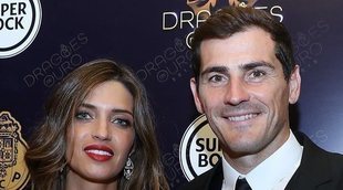 Sara Carbonero, radiante para acompañar a Iker Casillas recogiendo el galardón a Mejor Atleta del Año
