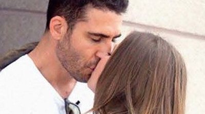 Miguel Ángel Silvestre, pillado besándose con una joven misteriosa en Los Ángeles