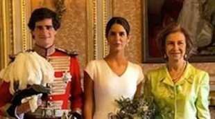 La Reina Sofía 'se cuela' en las fotografías oficiales de la boda del Duque de Huéscar y Sofía Palazuelo