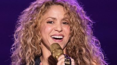 Shakira defiende a un fan que se abalanzó sobre ella en su concierto en México