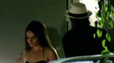 Mila Kunis y Ashton Kutcher disfrutan de una romántica cena en Los Angeles, pero siguen negando su romance
