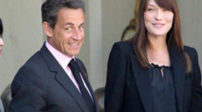 El escándalo Bettencourt fuerza un registro en casa de Nicolas Sarkozy y Carla Bruni