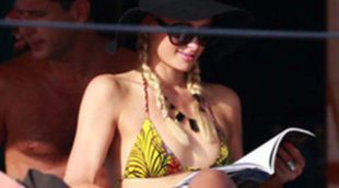 Paris Hilton disfruta de sus vacaciones en Ibiza junto a sus amigas