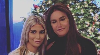 Caitlyn Jenner y Sophia Hutchins empiezan a celebrar la Navidad presumiendo de árbol decorado